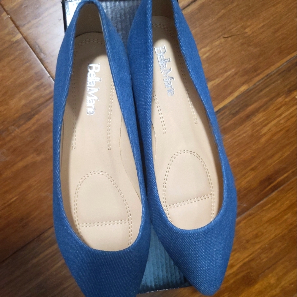 Pointy toe flats- Bella Marie size 7